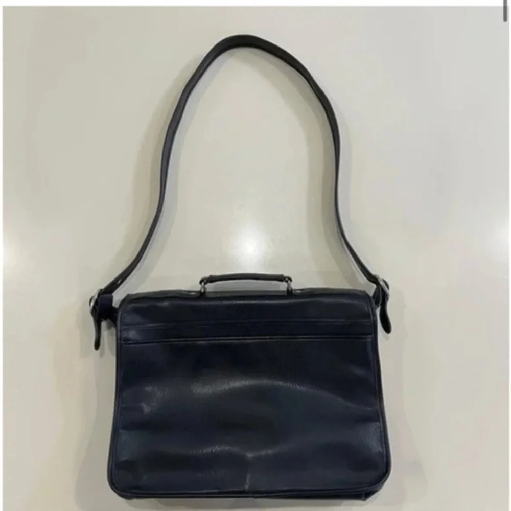 Coach Coach - Picture 3 of 15